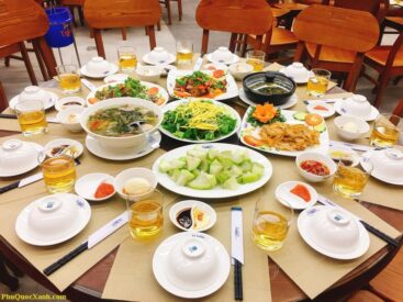 Dịch vụ ăn uống theo đoàn